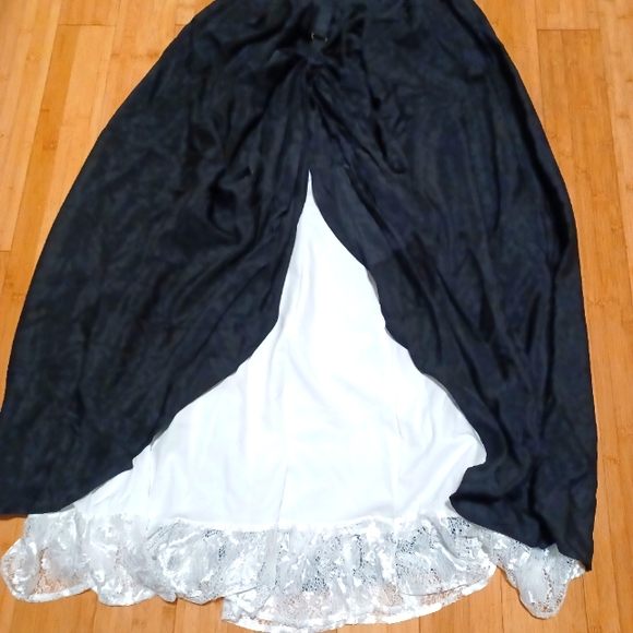2pc Scarlett Darkness Black Ruffle Custom, Long Flowy  Sz M - Picture 13 of 14